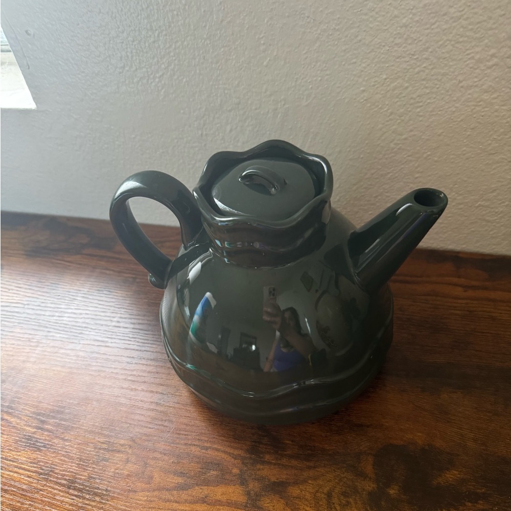 Art Deco Cascade AJAN AXEL Design Black Stoneware Lidded Teapot All Green Teapot